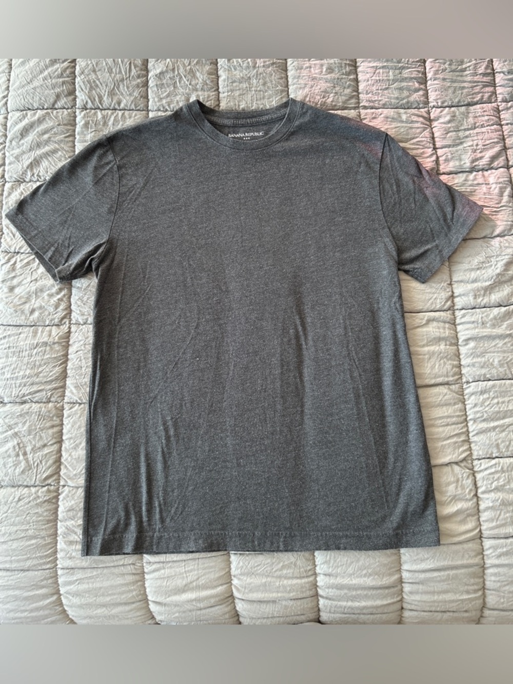 Banana Republic Men's Charcoal Crewneck Short Sleeve Tee